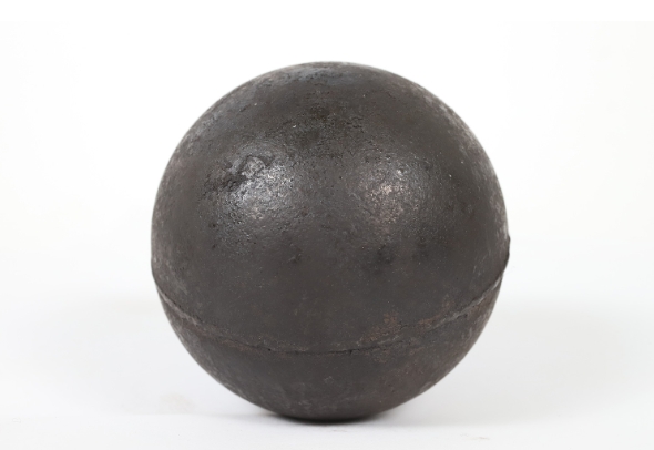 What are the main applications of grinding media balls in the mining industry?
