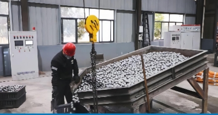How high chrome grinding media plays an important role in ore grinding